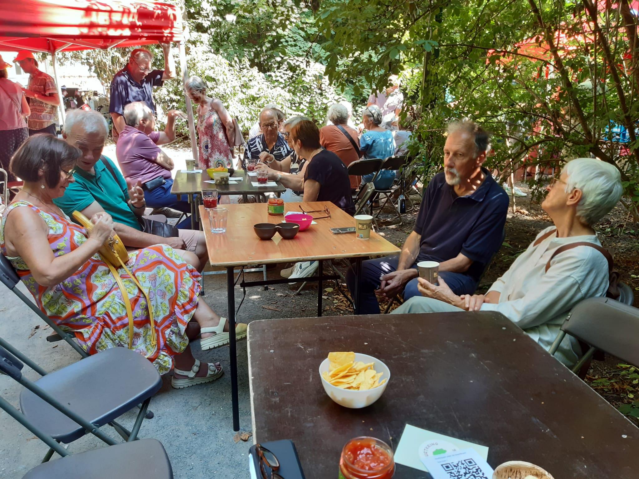 Buurtkring Hertoghe - Zomerdrink Buurtkring Hertoghe - Zomerdrink